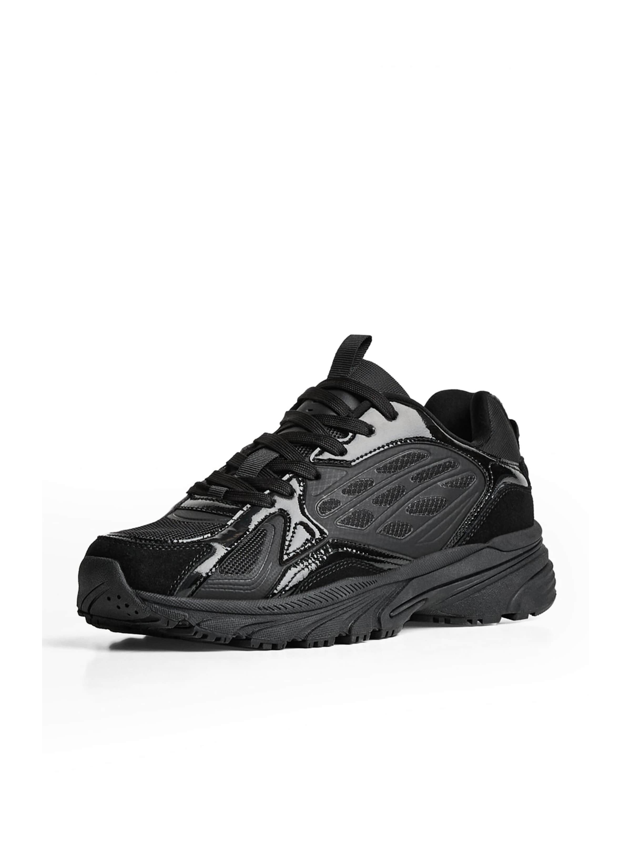 Bershka Trampki niskie w kolorze czarny: przód