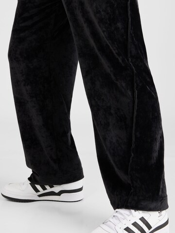 GCDS Wide leg Pants in Black