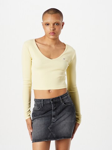 T-shirt Tommy Jeans en jaune : devant