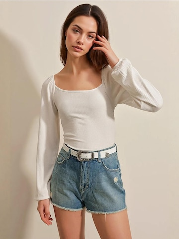 Bigdart - Blusa em branco