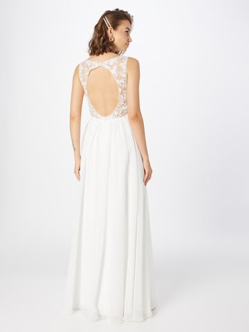 Robe de soirée Unique en blanc