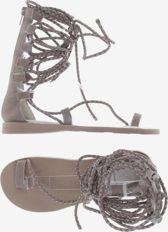 Jeffrey Campbell Sandals & High-Heeled Sandals in 36,5 in Beige: front
