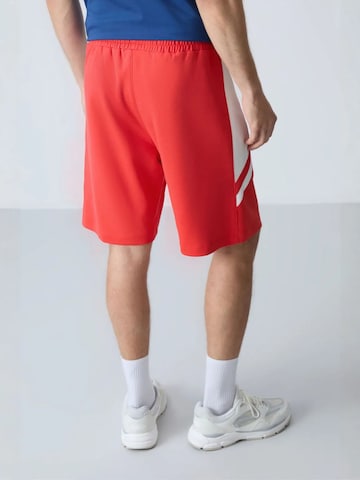 Tommy Life Regular Trousers in Red