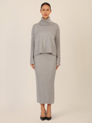 APART Skirt in Grey: front