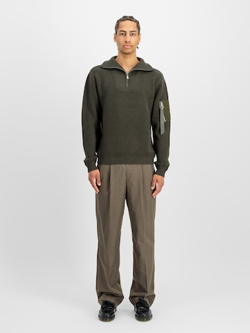 ALPHA INDUSTRIES Sweater in Green