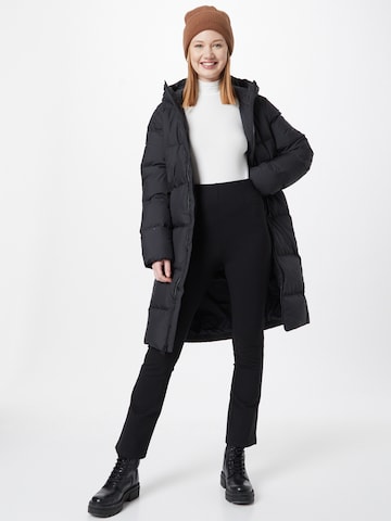 Manteau d’hiver 'Frozen Lake' JACK WOLFSKIN en noir