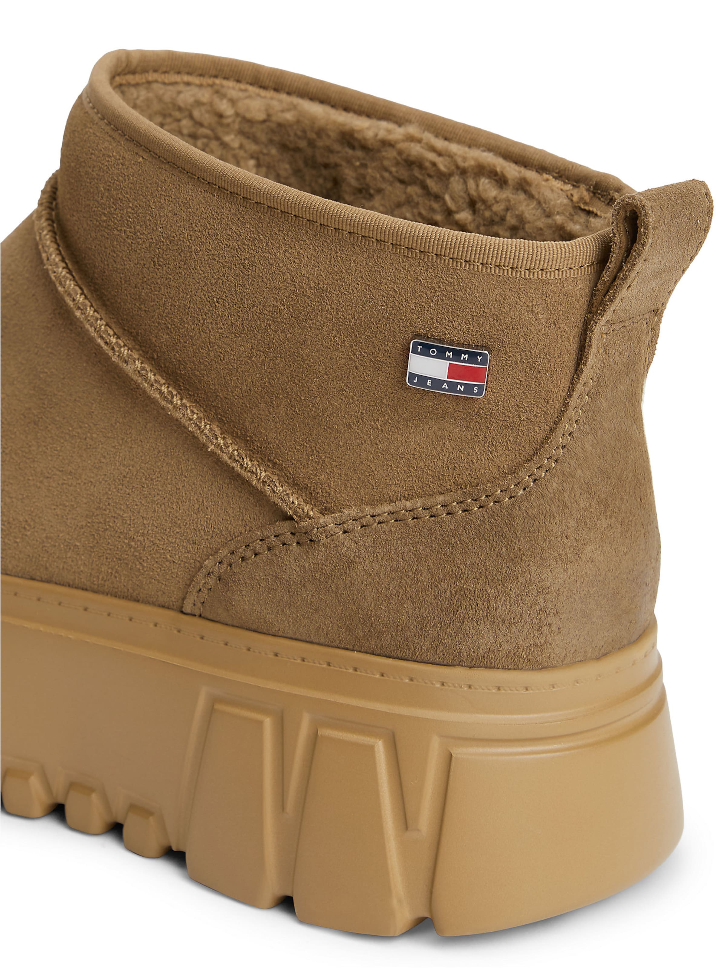 Tommy Jeans Boots σε καφέ
