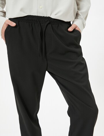 Koton Slimfit Broek in Zwart