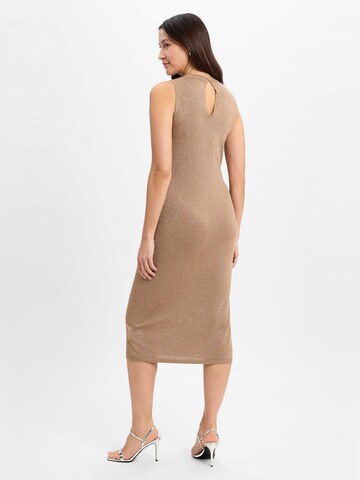 Marie Lund Strickkleid in Gold