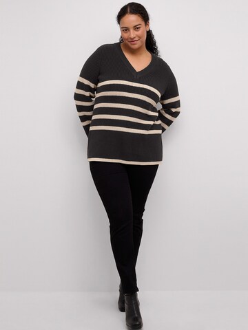 KAFFE CURVE Sweater 'Iri' in Black