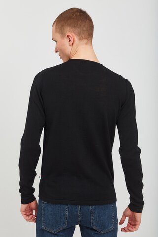 Coupe regular Pull-over Casual Friday en noir