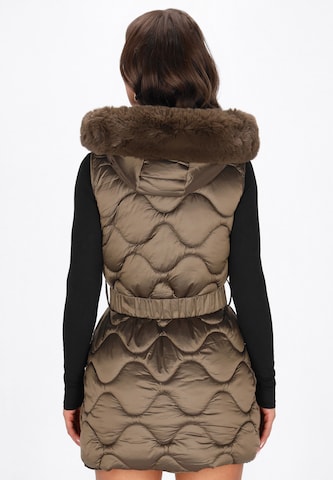 faina - Colete em castanho