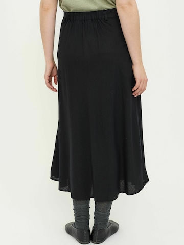 Gonna ' SRYindi ' di Soft Rebels in nero