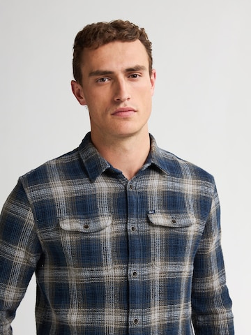 Petrol Industries Средняя посадка Рубашка в Синий