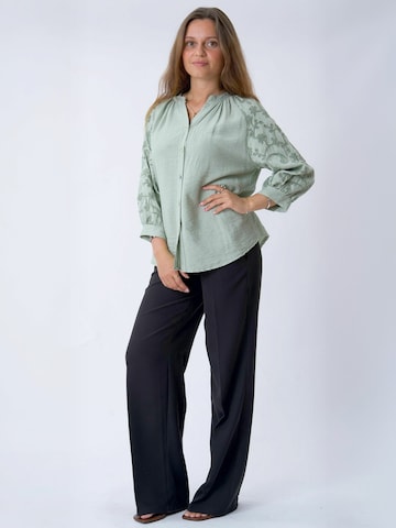 Maglietta ' Freda ' di TEESHOPPEN in verde: frontale