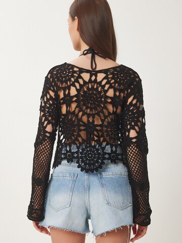 Happiness İstanbul Neulepaita värissä musta