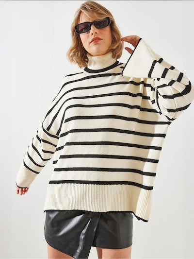 Pullover extra large Bianco Lucci di colore crema / nero, Visualizzazione prodotti