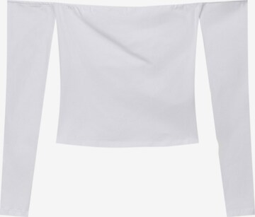 Pull&Bear Shirt in White: front