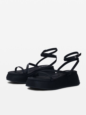 Desigual Strap sandal in Black