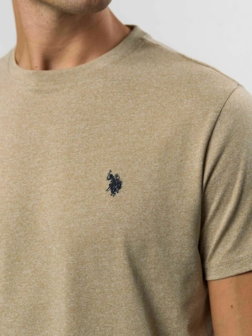 U.S. POLO ASSN. Regular Fit Paita ' Arjun ' värissä beige