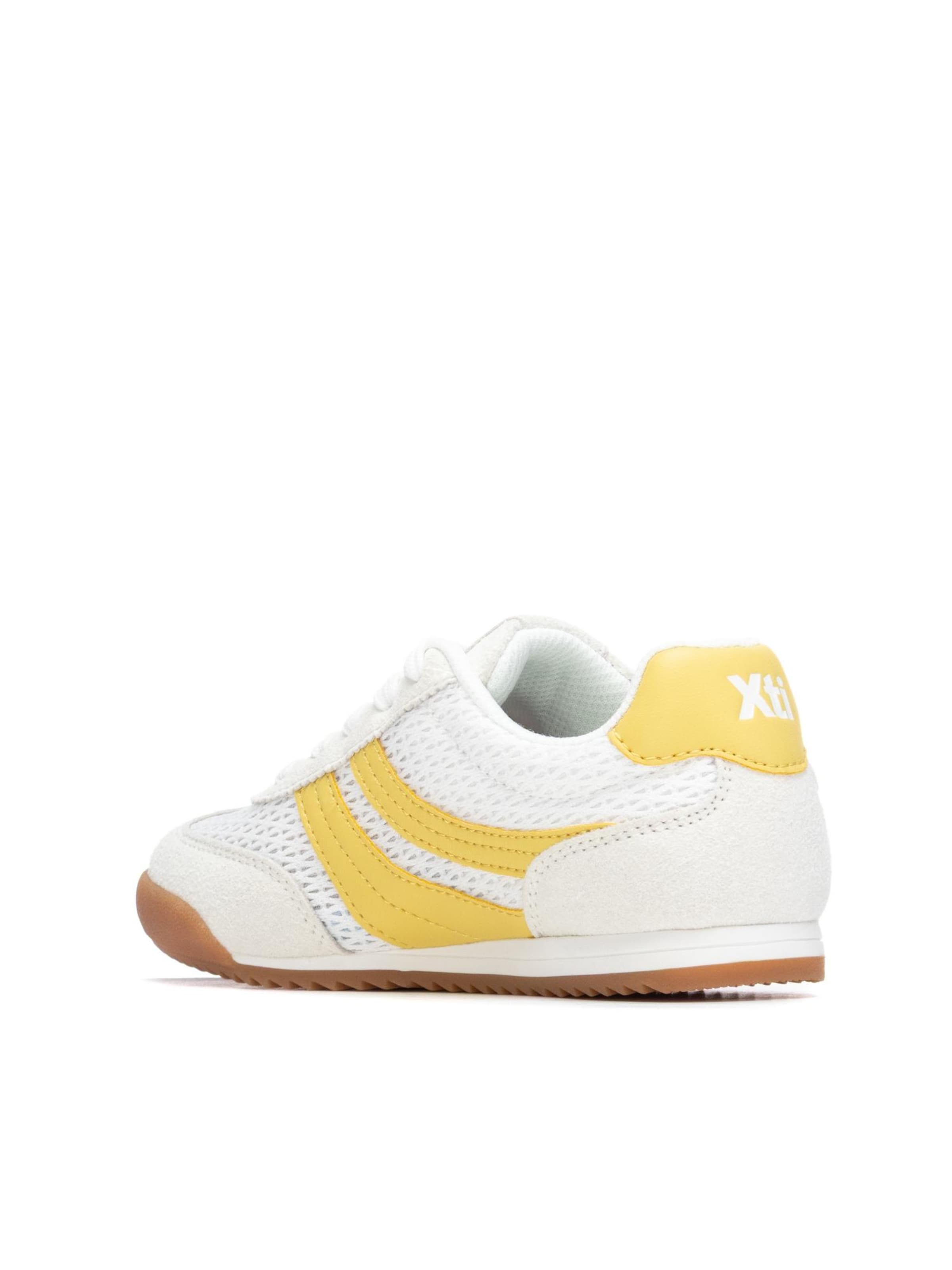 Xti Sneakers in White