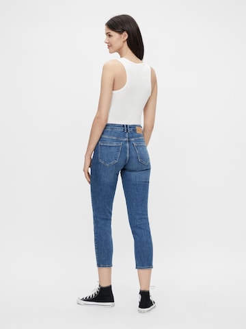 PIECES Slimfit Jeans 'LILI' i blå