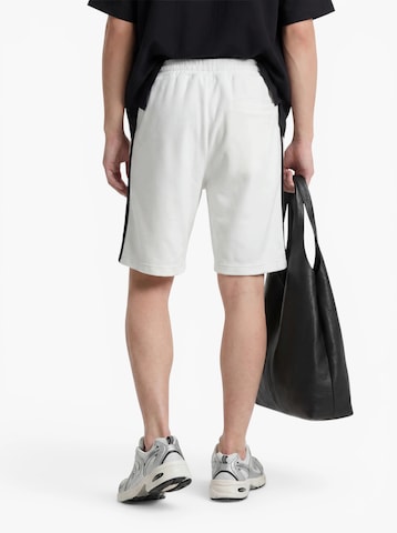 balta JACK & JONES Plačios klešnės Kelnės 'JPSTBILL'