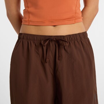 Wide Leg Pantalon cargo new balance en marron
