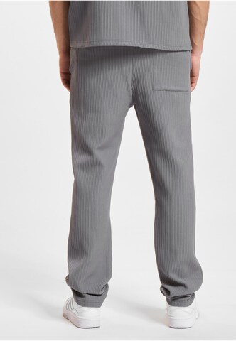 Loosefit Pantaloni 'Paris' di DEF in grigio