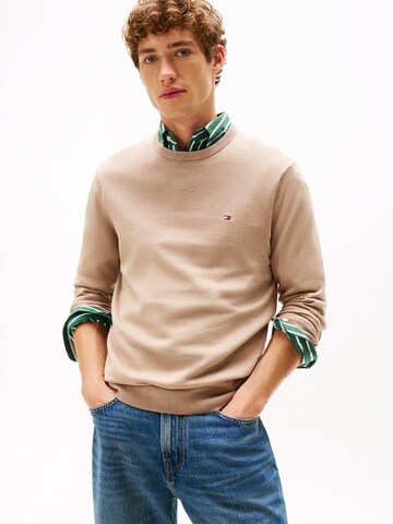 TOMMY HILFIGER Свитер 'ESSENTIAL' в Бежевый: спереди