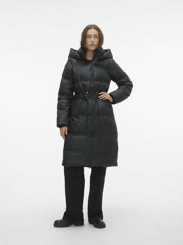 VERO MODA Vinterfrakke 'NOE' i sort