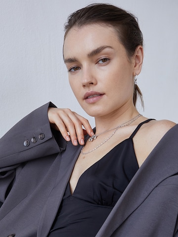 Echtzeit Earrings in Silver: front