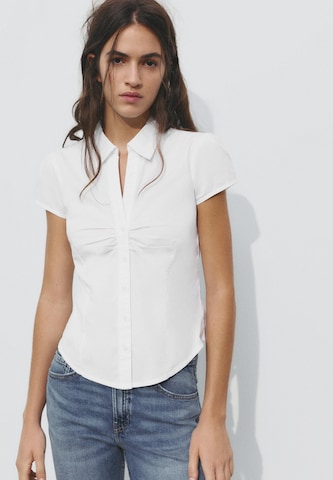 Pull&Bear Блуза в бяло: отпред