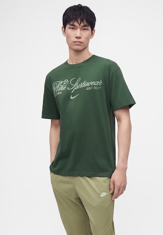 Nike Sportswear - Camisa em verde: frente