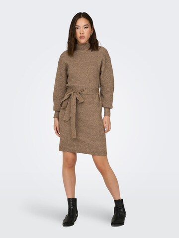 Abito in maglia 'THILDE' di ONLY in marrone