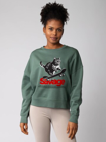 Watapparel Sweatshirt 'Savage Cat ' in Groen: voorkant