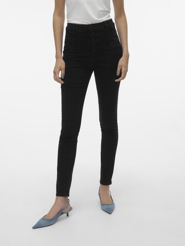 Vero Moda Tall Skinny Τζιν 'Sophia' σε μαύρο: μπροστά