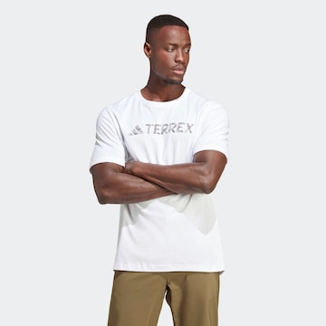 ADIDAS TERREX Λειτουργικό μπλουζάκι 'Classic Logo' σε λευκό: μπροστά
