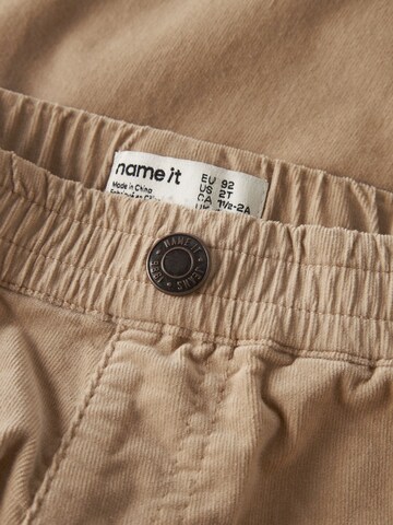NAME IT - regular Pantalón en marrón