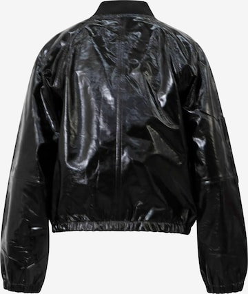 Coster Copenhagen Välikausitakki ' Leather ' värissä ruskea: etupuoli