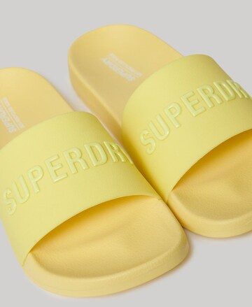 Claquettes / Tongs Superdry en jaune