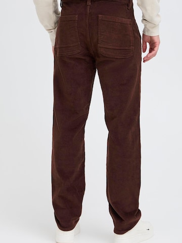 Loosefit Pantalon chino ' BHMADDOX-Cord ' BLEND en marron