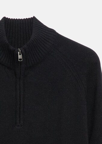 s.Oliver Sweater in Black: front