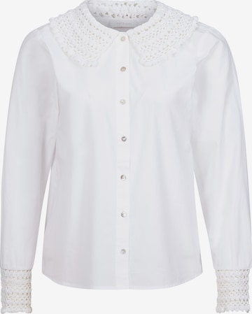 Rich & Royal Blouse in White: front