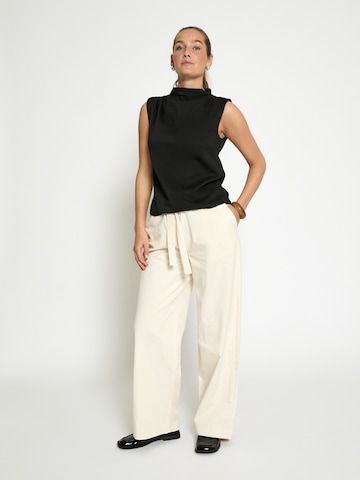 Top 'Inka' di DESIRES in nero