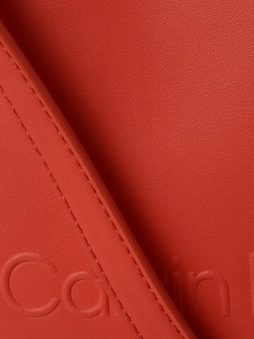 Calvin Klein Handtasche in Rot