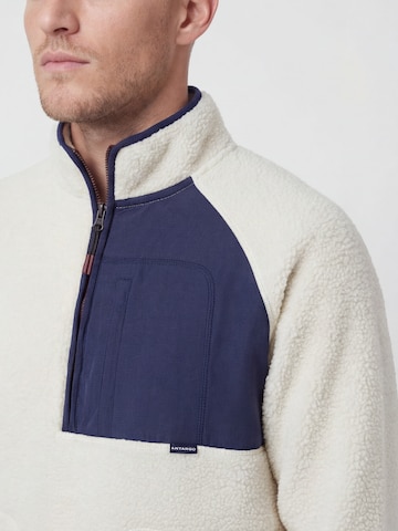 antargo Fleece Jacket in Beige