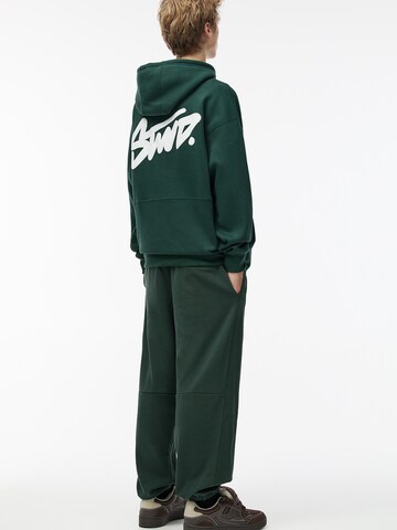 Pull&Bear Tapered Hose in Grün
