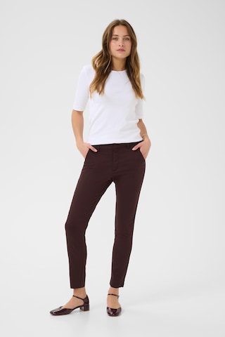 Kaffe - Slimfit Pantalón chino 'KALea' en marrón