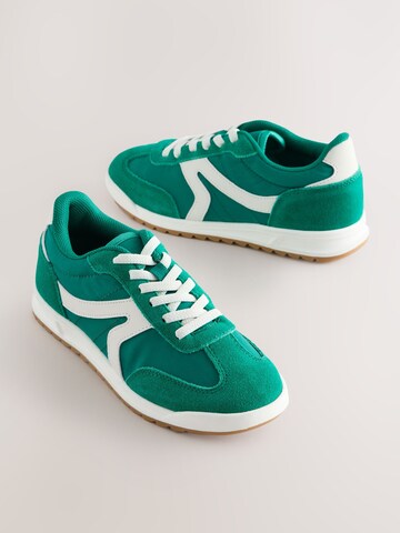 Next Sneaker in Grün